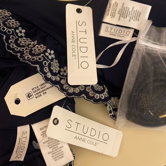 “ANNE COLE” Apple of My Eyelet Bikini - Picture 16 of 16